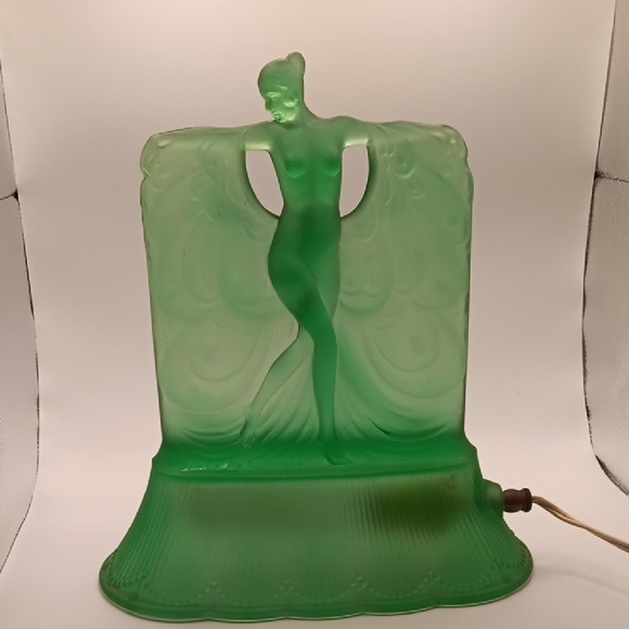 McKee  Danse De Lumiere Other - McKee Art Deco Vintage Rare Glass Green Lady Lamp " Danse De Lumiere"